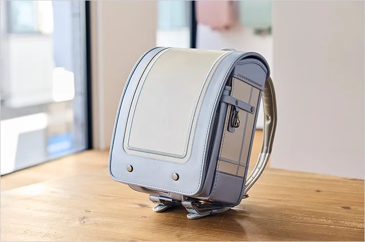 coloris brilliance スノーブルー