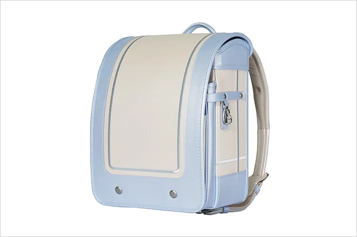 美しいカッティングと洗練されたフォルム