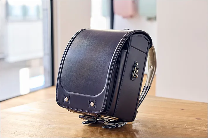 135 High-capacity プラムネイビー